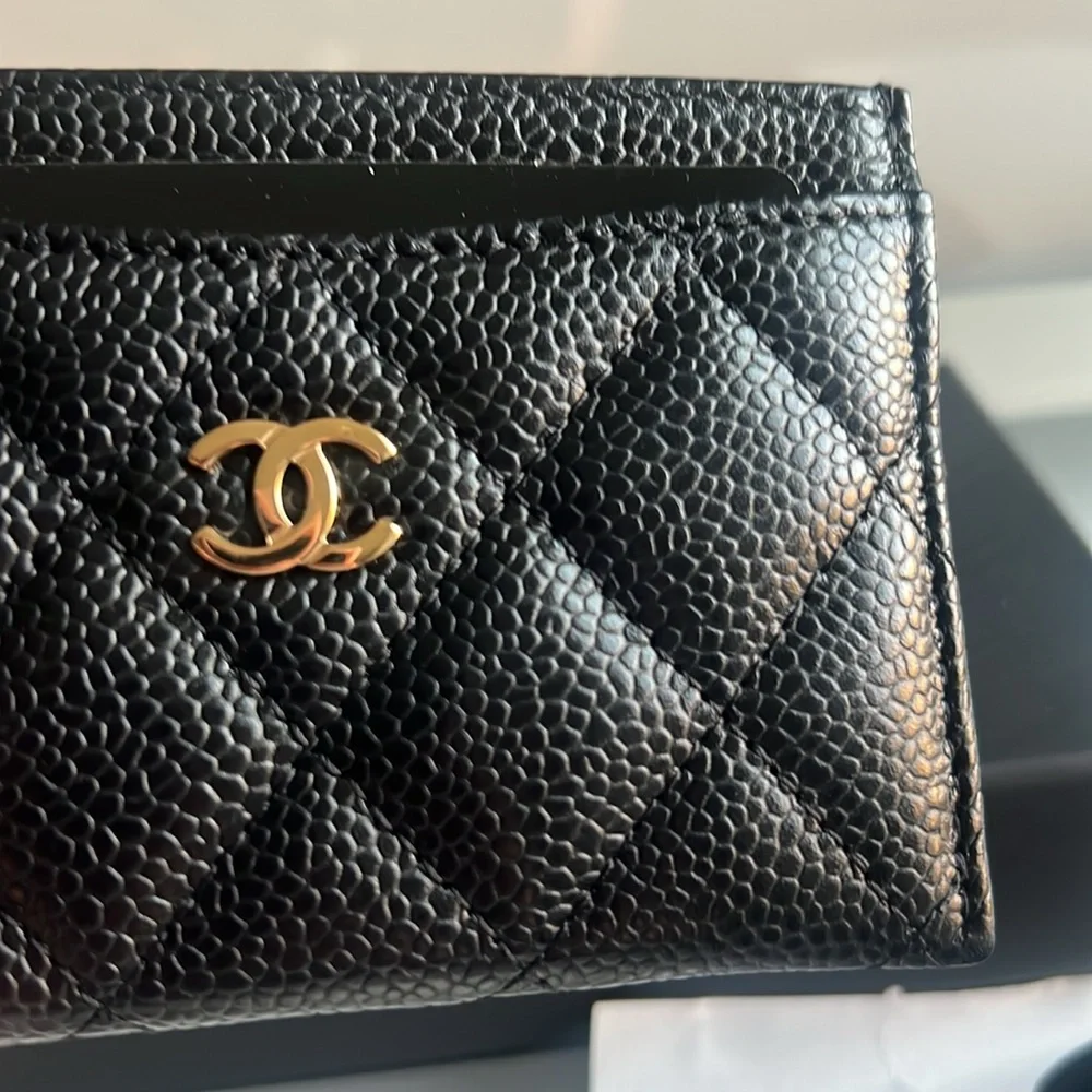 CHANEL Classic Card Holder Quilted Caviar GHW - Picture 4 of 6